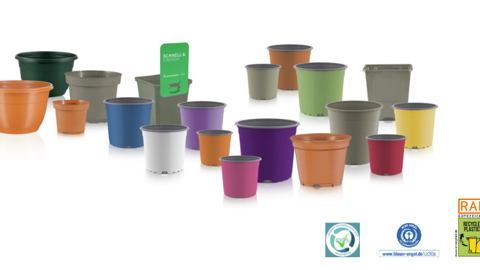 Les pots Circular360 100 % recyclés et recyclables dans des couleurs tendance. © Pöppelmann